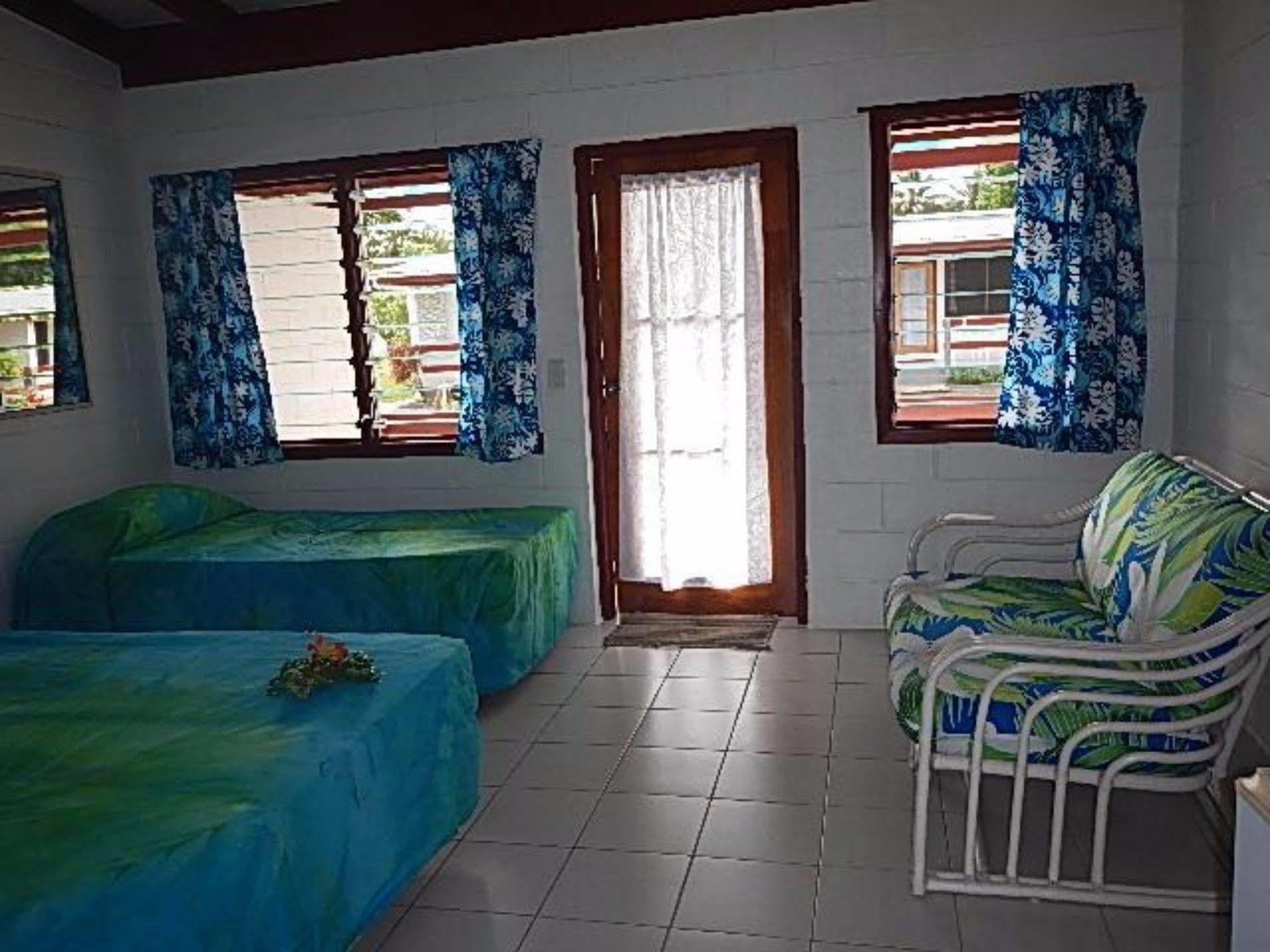 Reef Motel - Aitutaki Arutanga Exterior photo