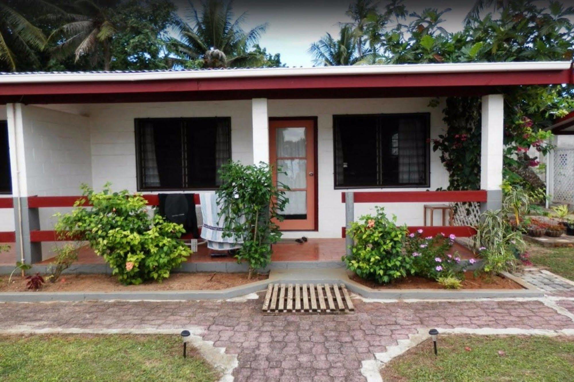 Reef Motel - Aitutaki Arutanga Exterior photo