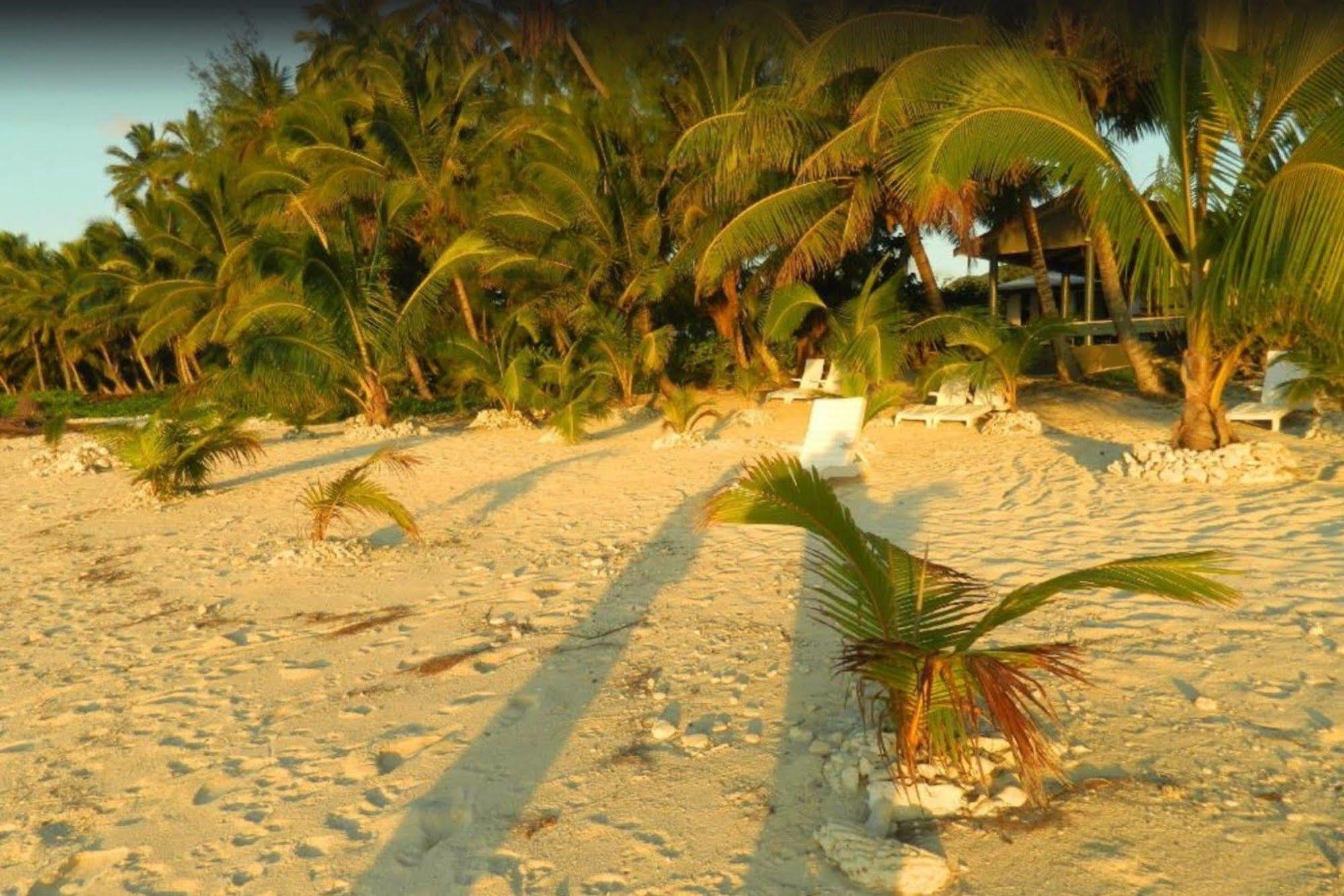 Reef Motel - Aitutaki Arutanga Exterior photo