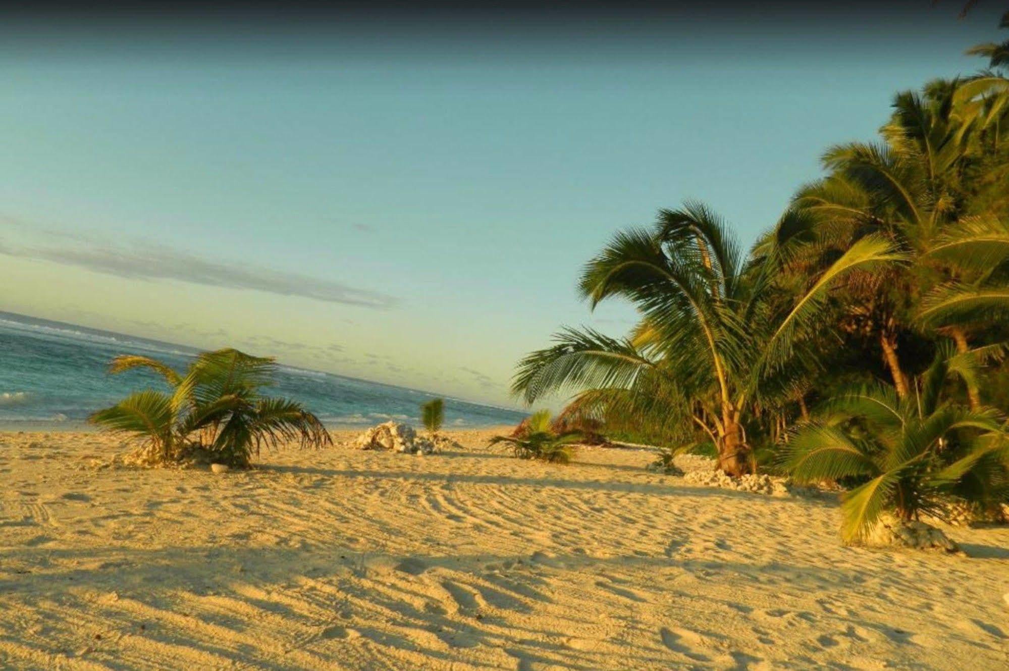 Reef Motel - Aitutaki Arutanga Exterior photo